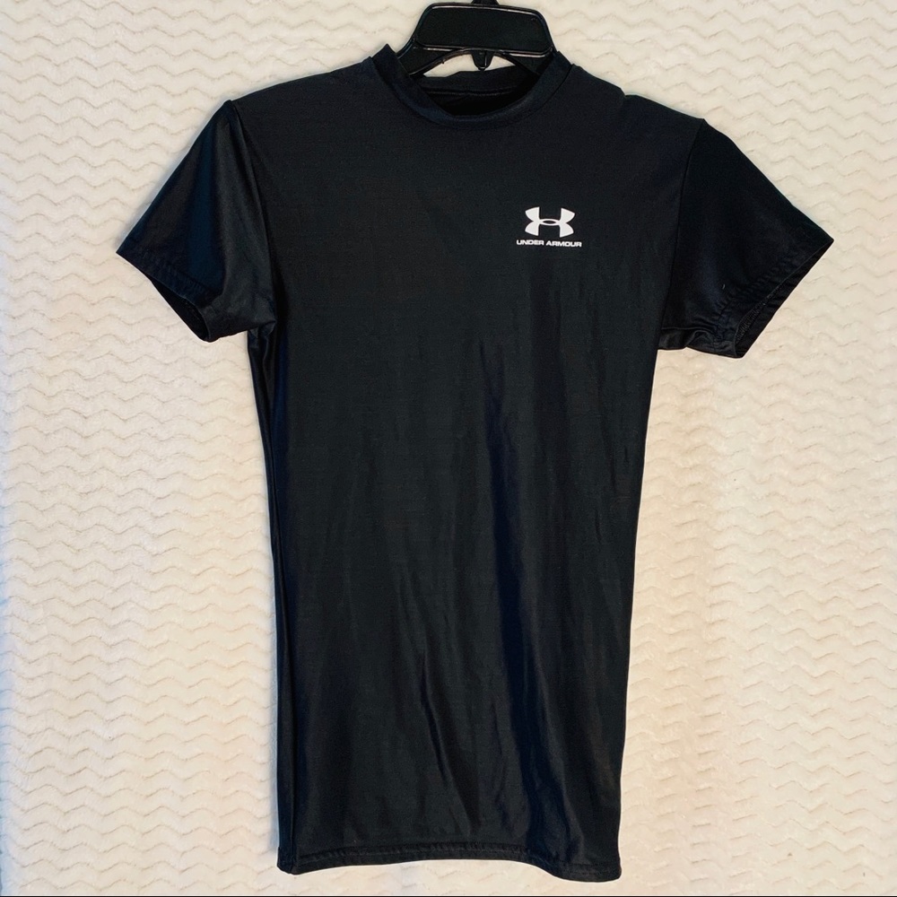 Under Armour Black Short Sleeve Top Size Medium